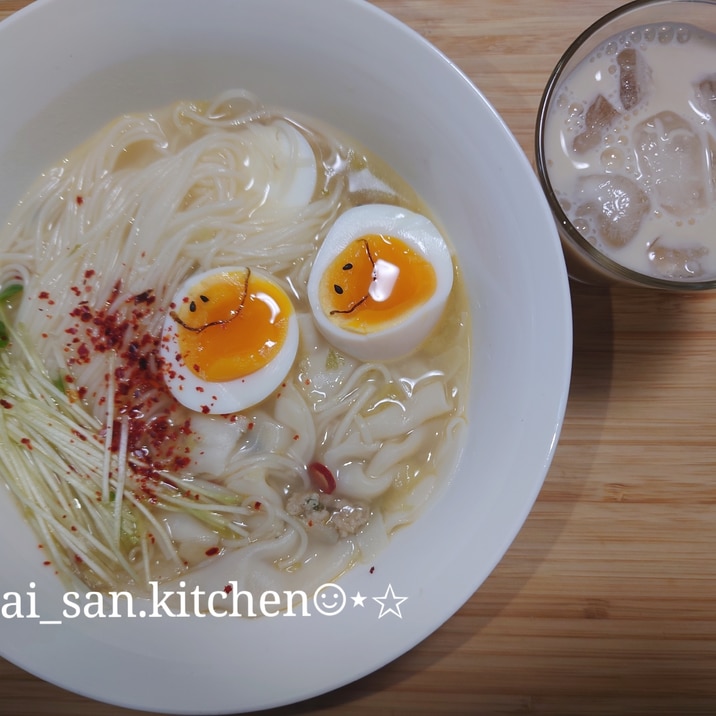 【そーめん】餃子でなんちゃってワンタン素麺